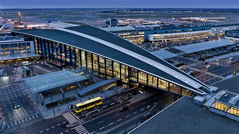 cph copenhagen airport.